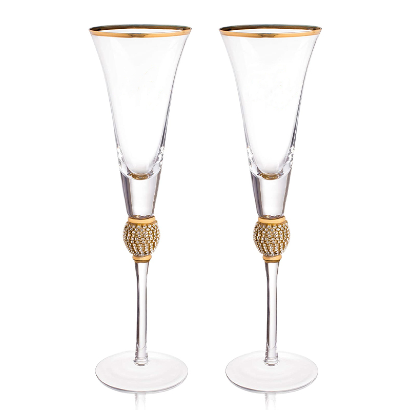  Champagne Glass Cup - Mr And Mrs Champagne Cup With Gold Rim - Wedding Gift For Couple - Rhinestone Studded Bride And Groom Champagne Glass - Bride Gift - Mr And Mrs Gift Set of 2