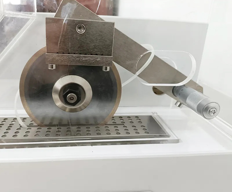  Metallographic Precision Cutting Machine Lab Low Speed