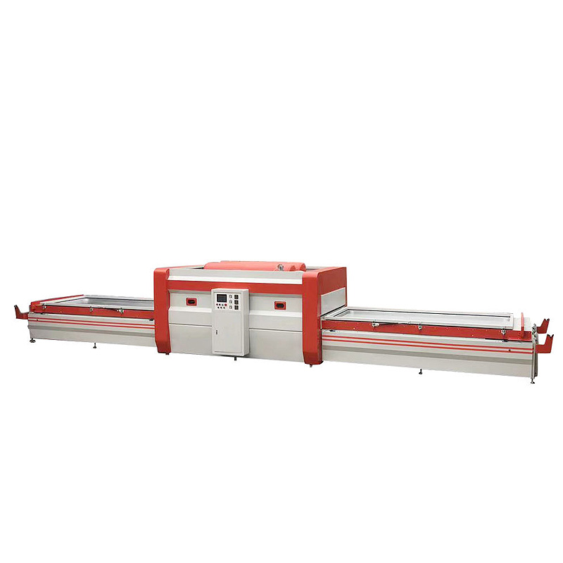 Vista completa delle presse automatiche per membrane in PVC chiaramente visibili.