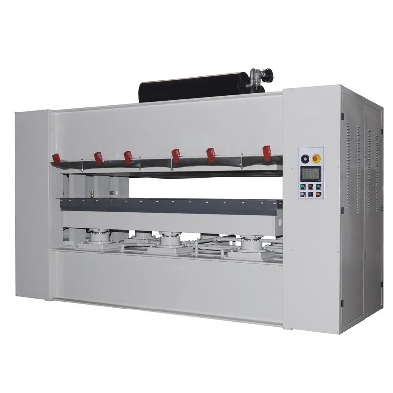 Die Positiv-/Negativ-Vakuummembranpressen sind vollständig und deutlich sichtbar.