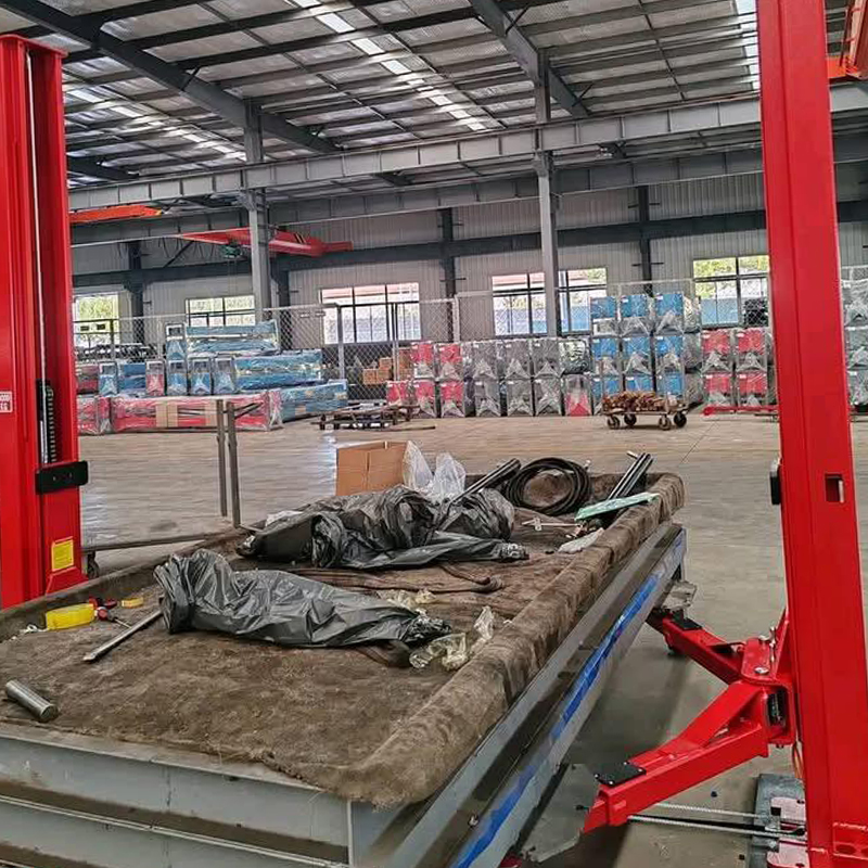 4T Manual Release Car Lift - 2 Post - Hydraulic,Versatile,Efficient - Image 2
