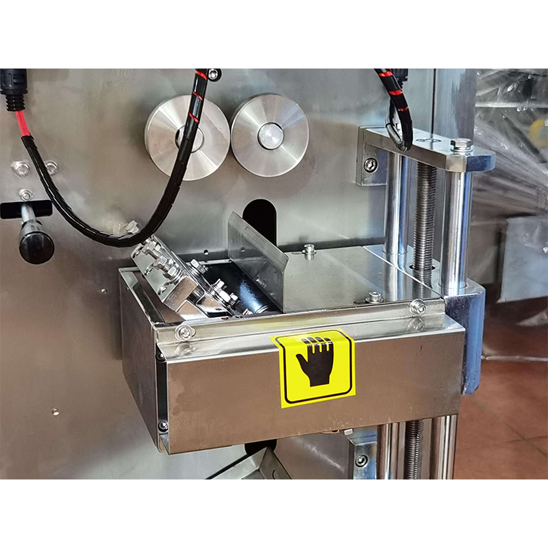 40bags/min Detergent Packaging Machine / Water-Soluble Film - Image 2