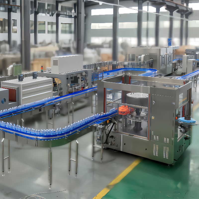 Mineral water bottling machine with automatic rinsing filling capping