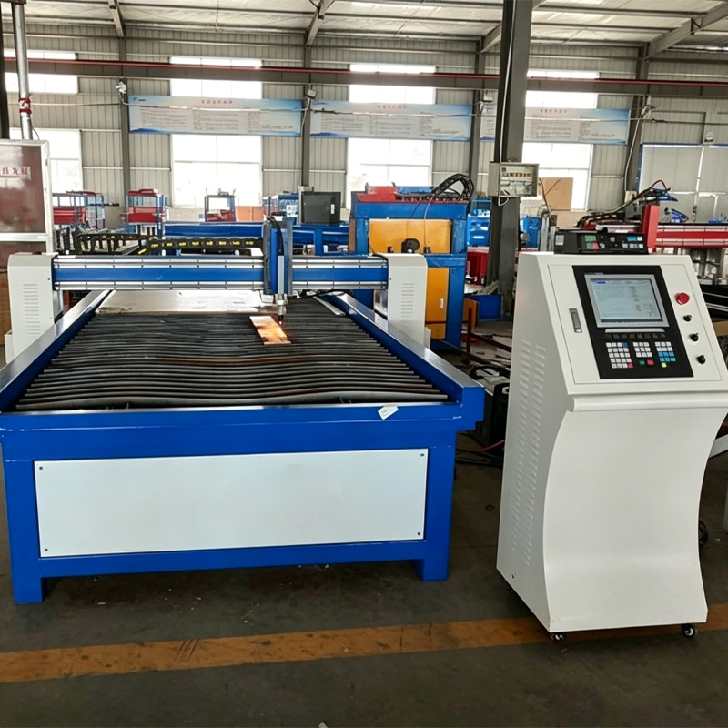 Industrial plasma machine, ideal for thin sheet cuts, ensuring quality and efficiency.
