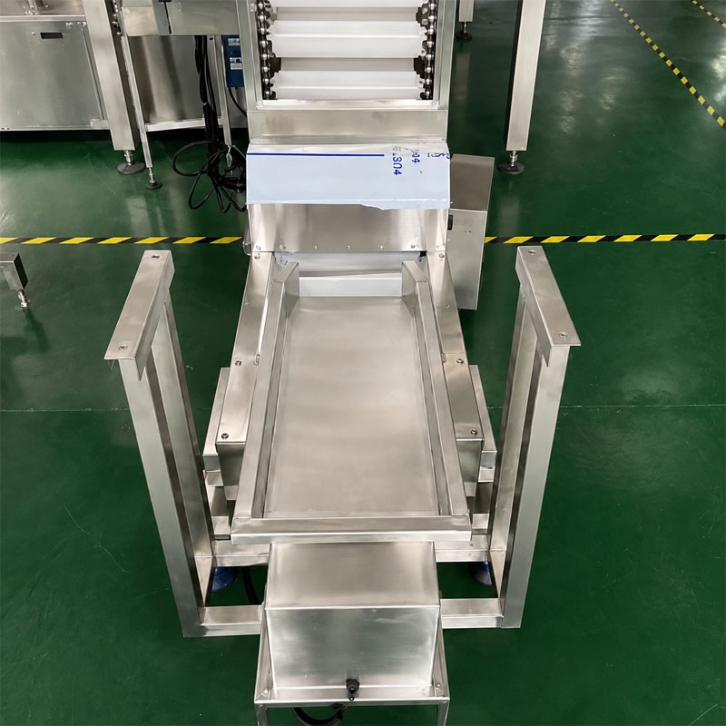 z type bucket elevator material inlet and conveyor tray